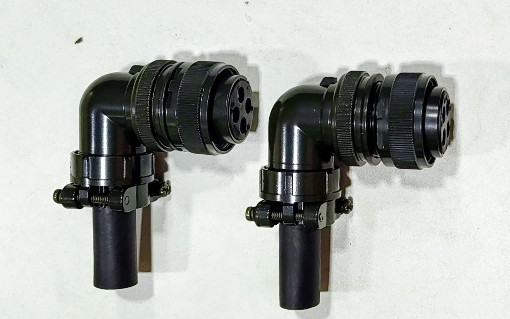 POWER CABLE CONNECTORS